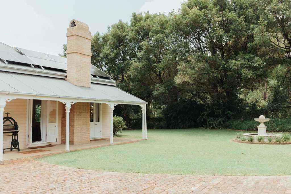 Luxe Hinterland Stay, Eastnor At Montville Estate エクステリア 写真